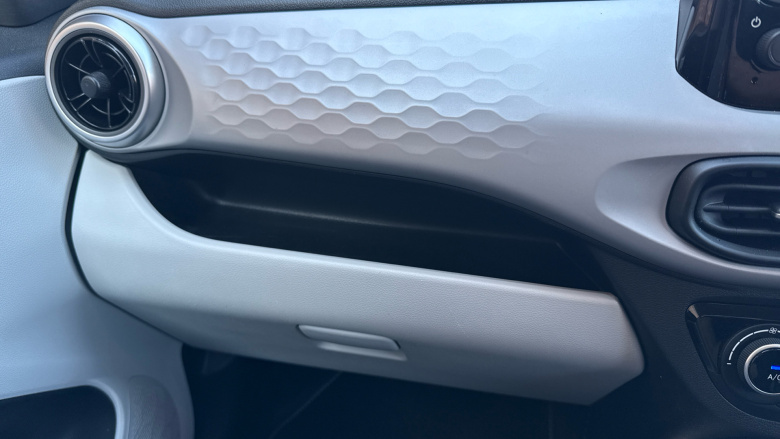 Hyundai i10 1.2 MPi Premium 5dr Auto Petrol Hatchback